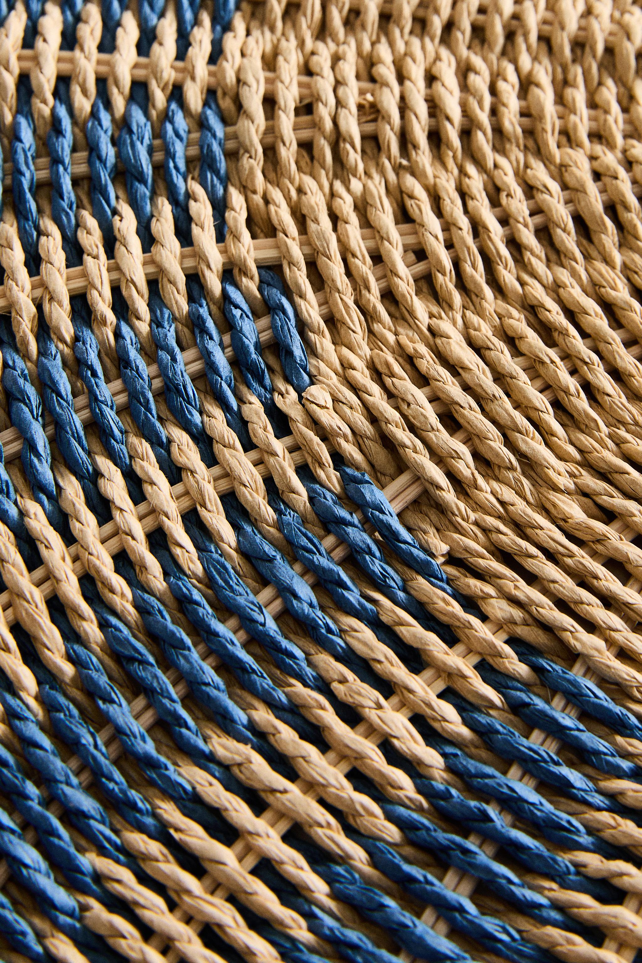 ROUND RATTAN PLACEMAT